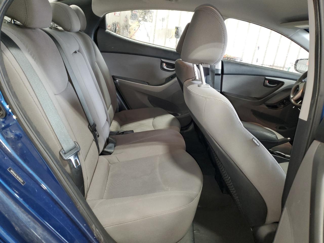 2016 HYUNDAI ELANTRA SE photo 28