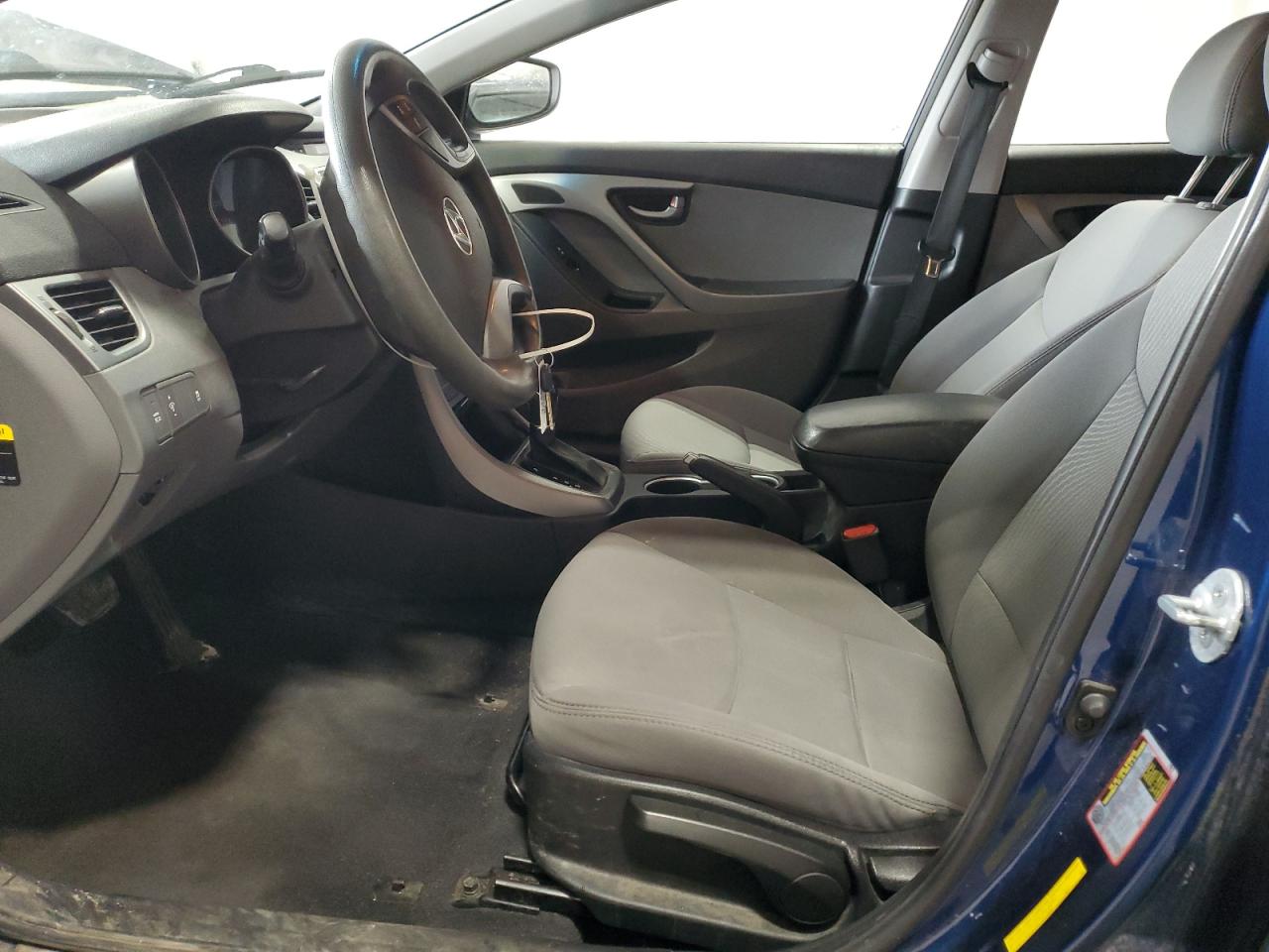 2016 HYUNDAI ELANTRA SE photo 19