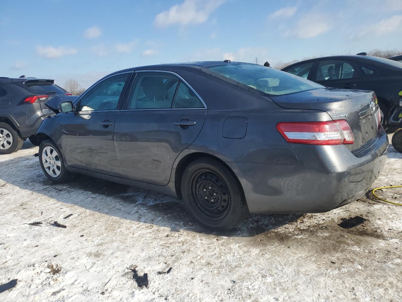 2010 TOYOTA CAMRY LE photo 2