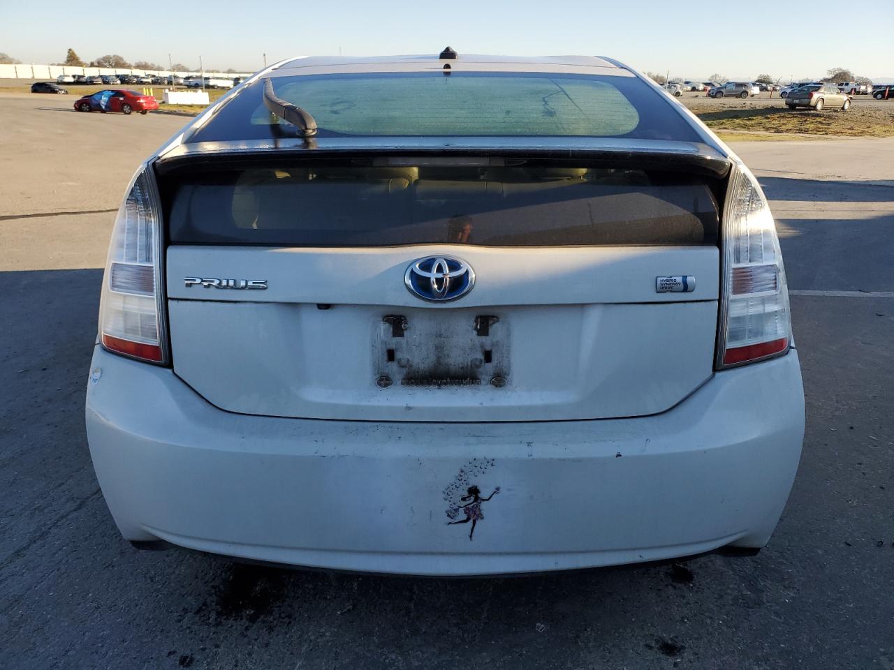 2011 TOYOTA PRIUS photo 6