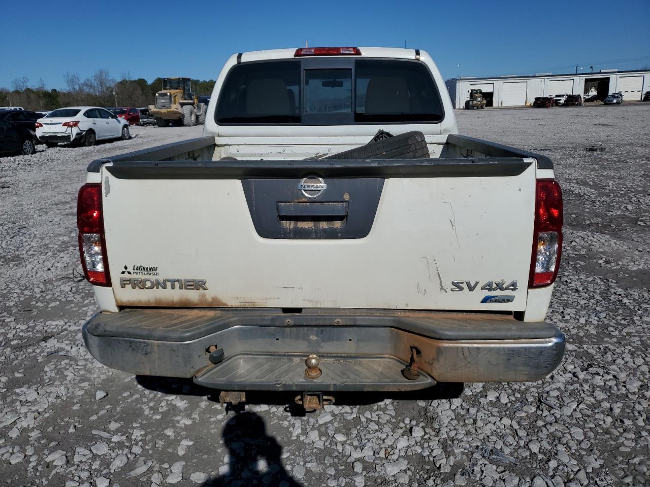 2017 NISSAN FRONTIER S photo 11