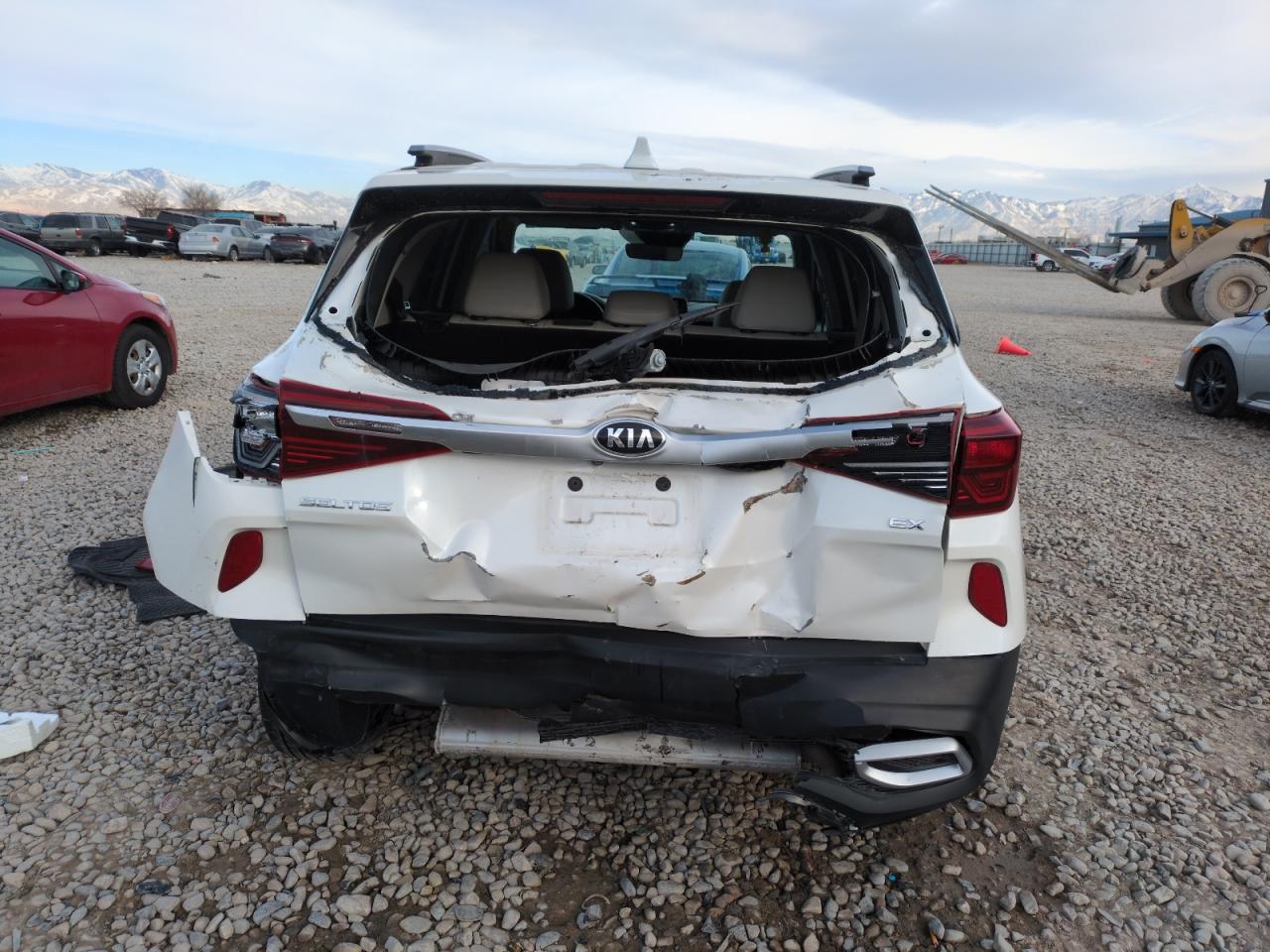 2021 KIA SELTOS EX photo 11