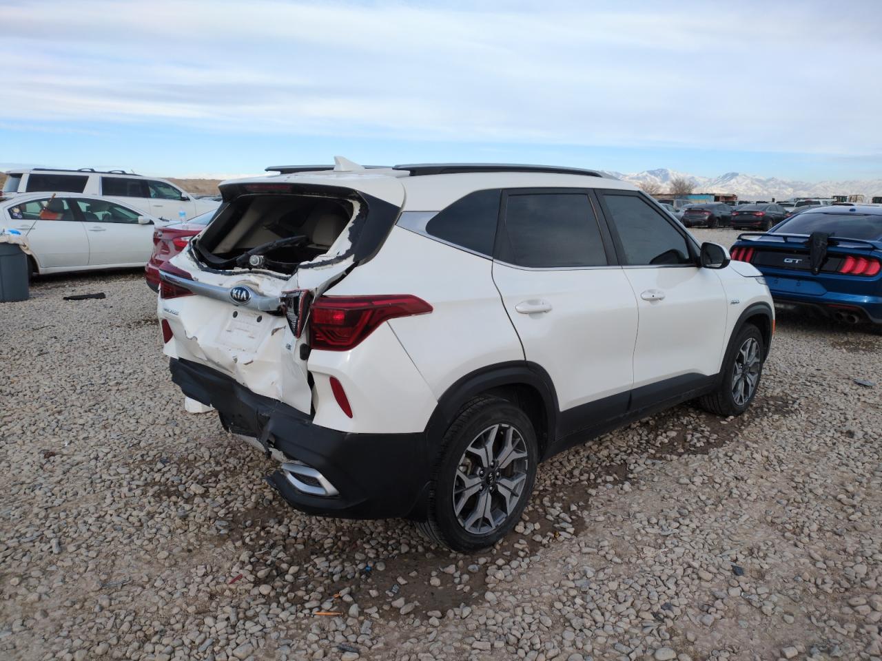 2021 KIA SELTOS EX photo 5