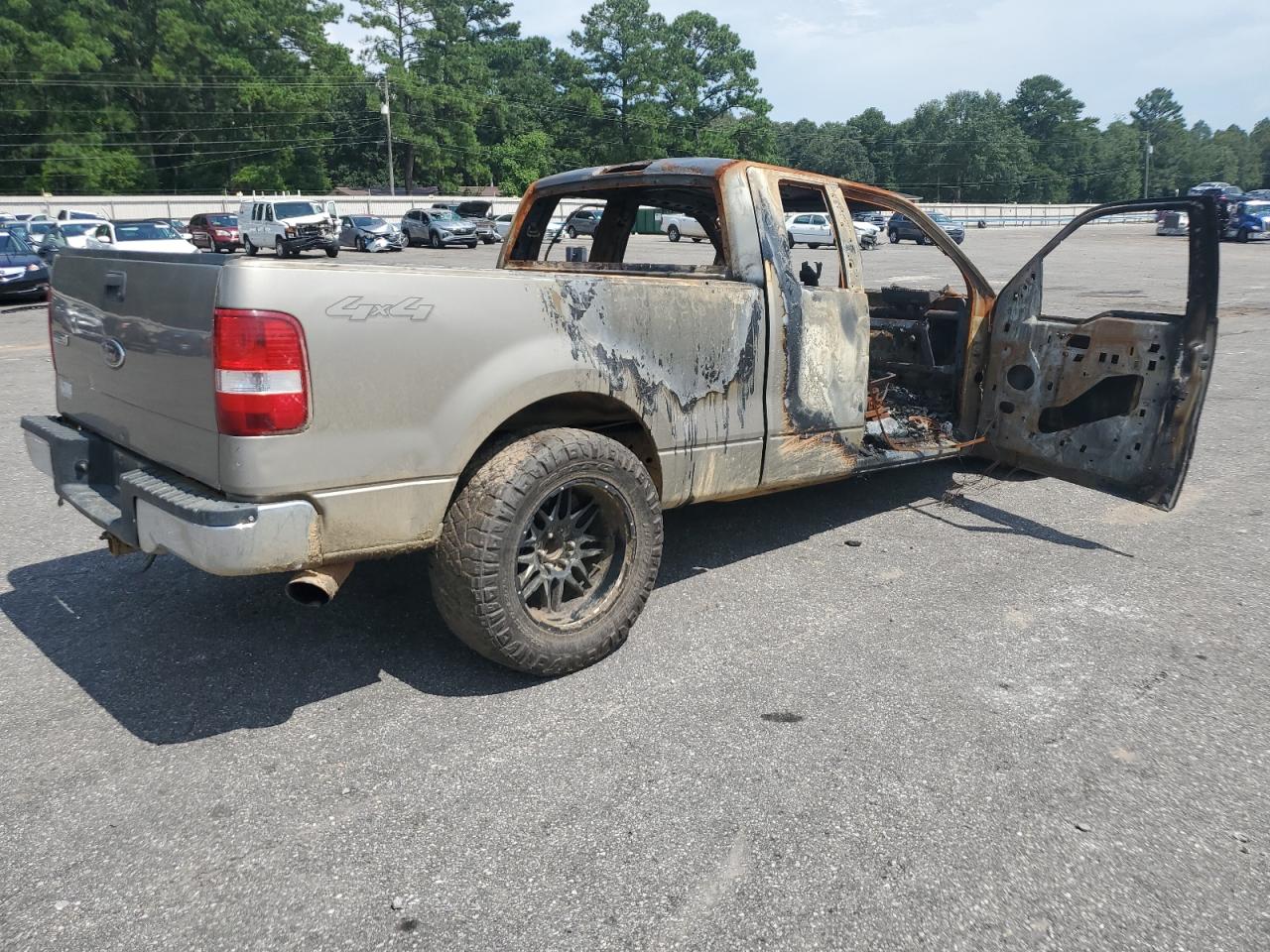 2004 FORD F150 photo 3