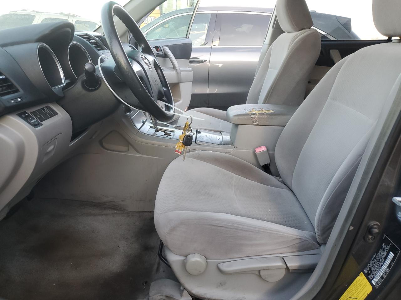 2008 TOYOTA HIGHLANDER BASE photo 19