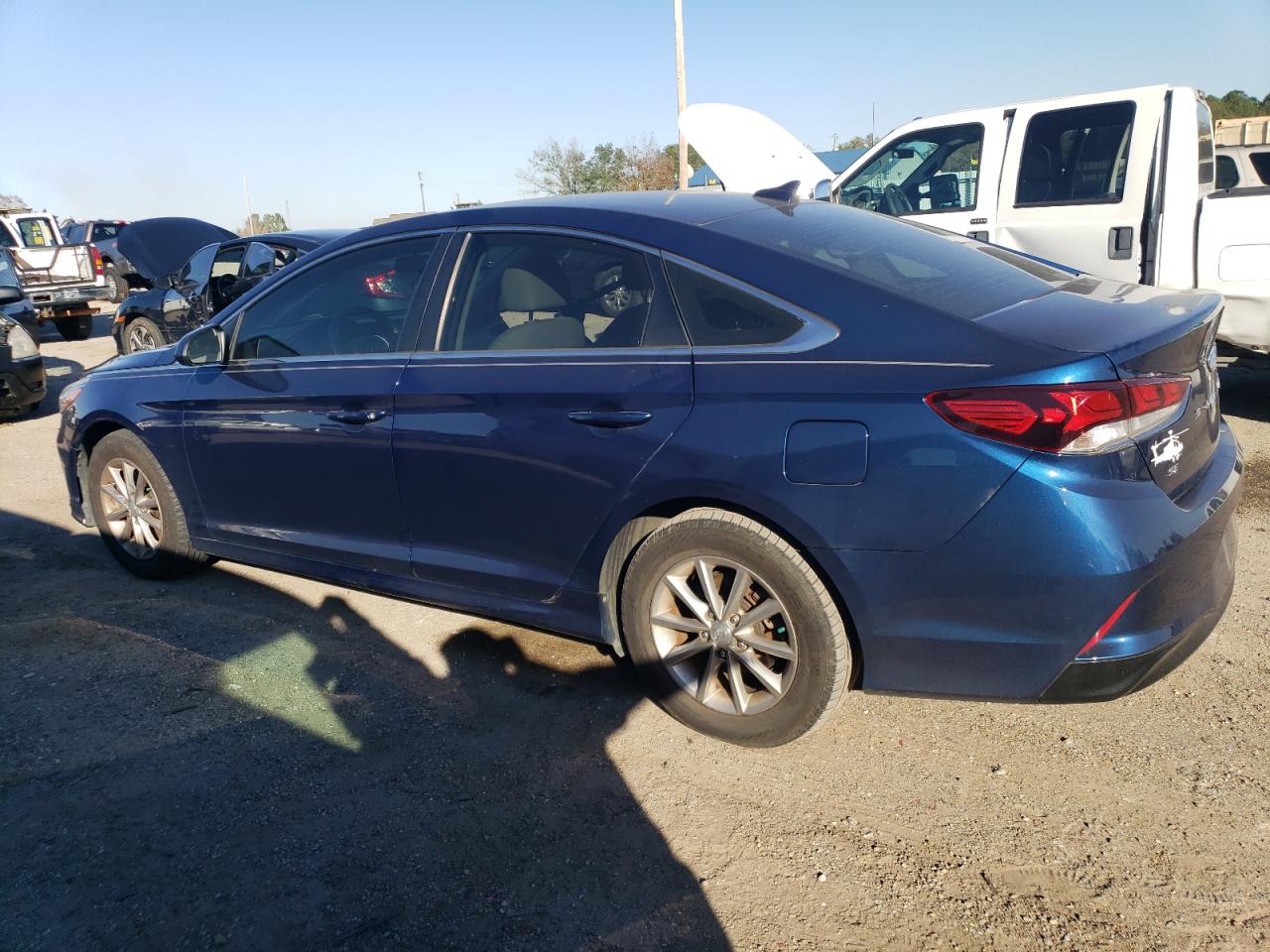 2018 HYUNDAI SONATA SE photo 4