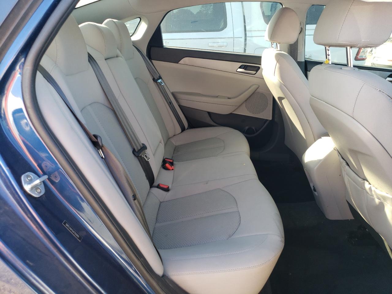 2018 HYUNDAI SONATA SE photo 28