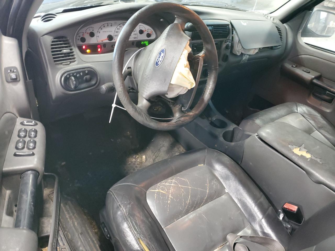 2004 FORD EXPLORER photo 15