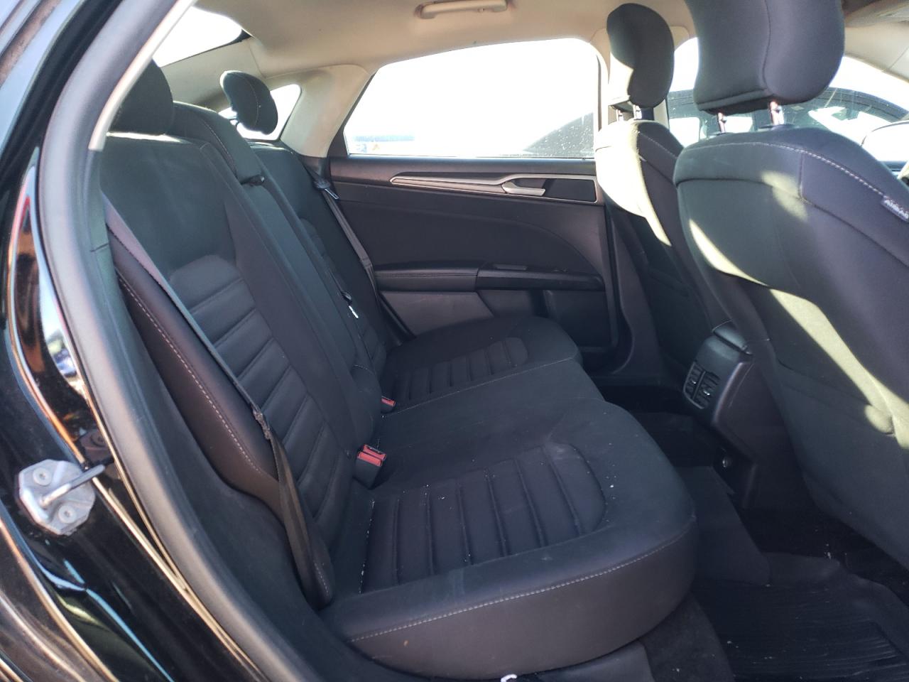 2018 FORD FUSION SE photo 10