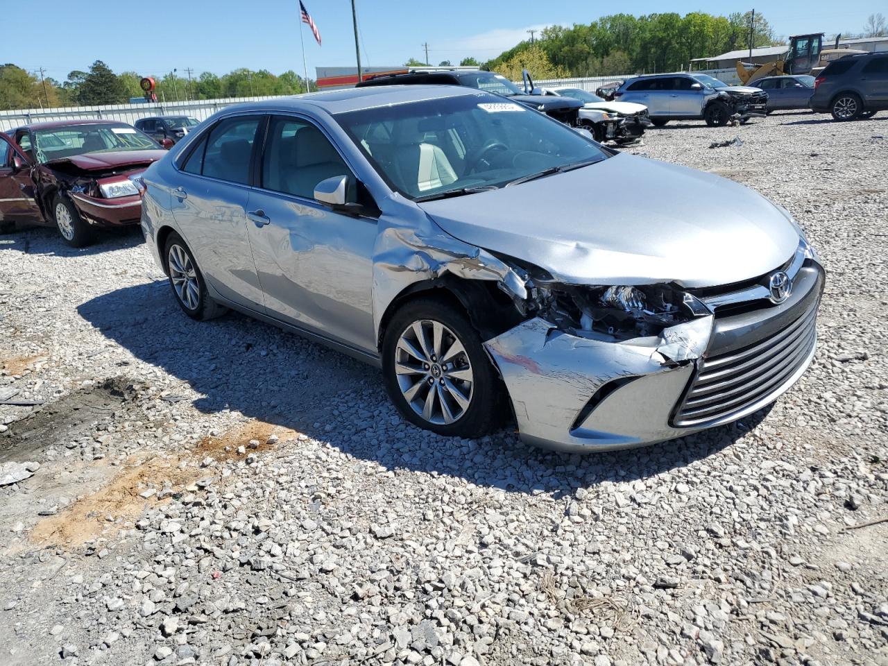 2016 TOYOTA CAMRY LE photo 7