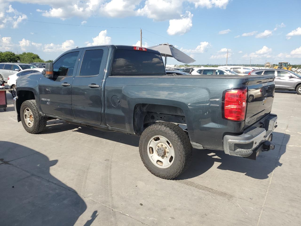 2017 CHEVROLET SILVERADO C2500 HEAVY DUTY photo 4
