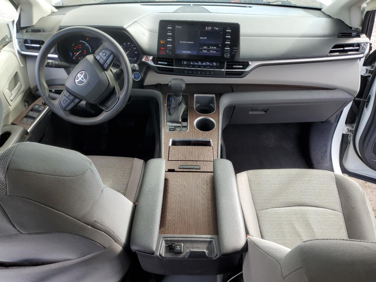 2022 TOYOTA SIENNA LE photo 22