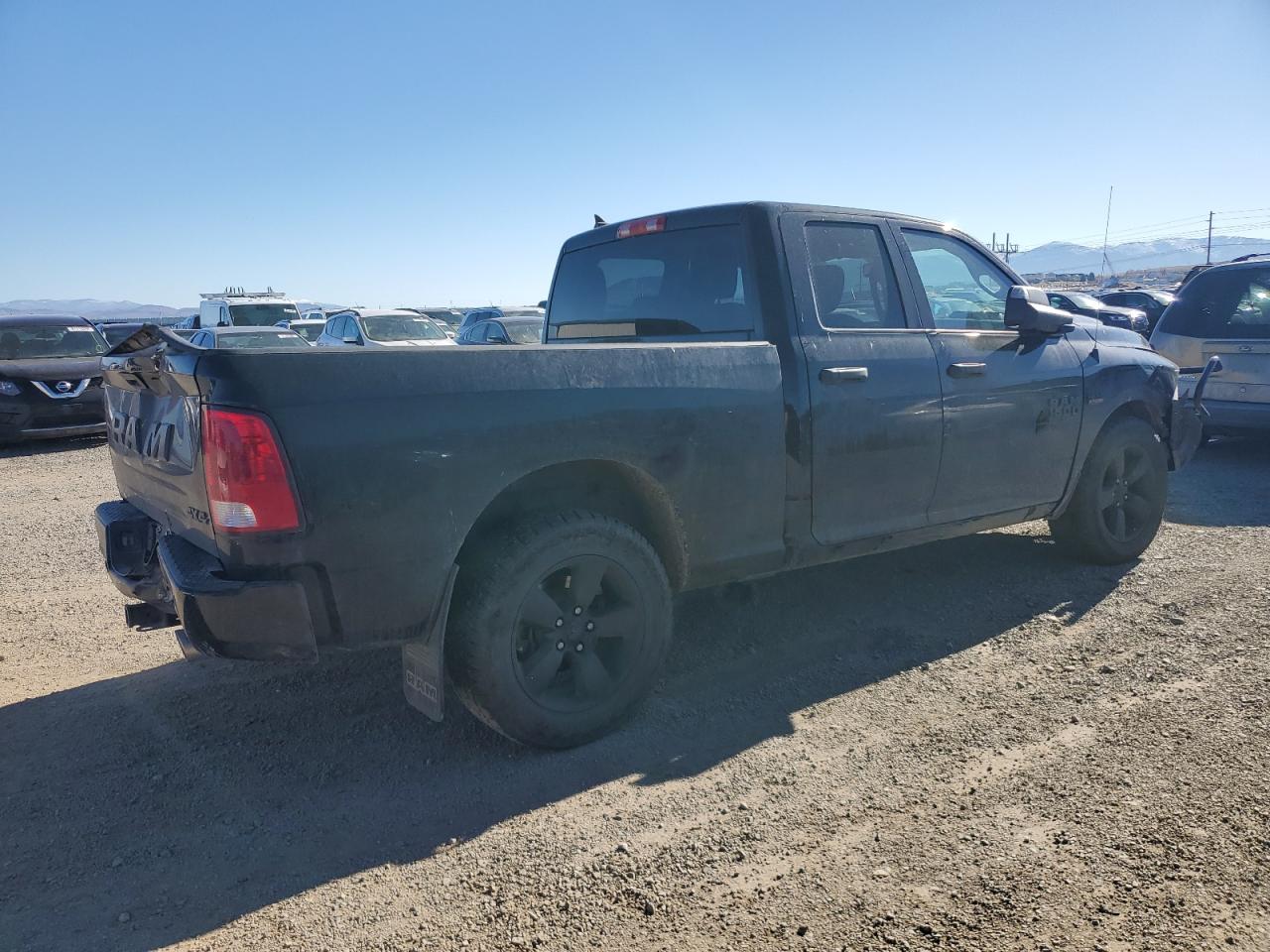 2019 RAM 1500 CLASSIC photo 3