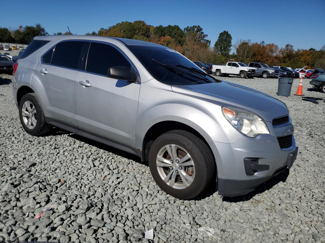 2013 CHEVROLET EQUINOX photo 4