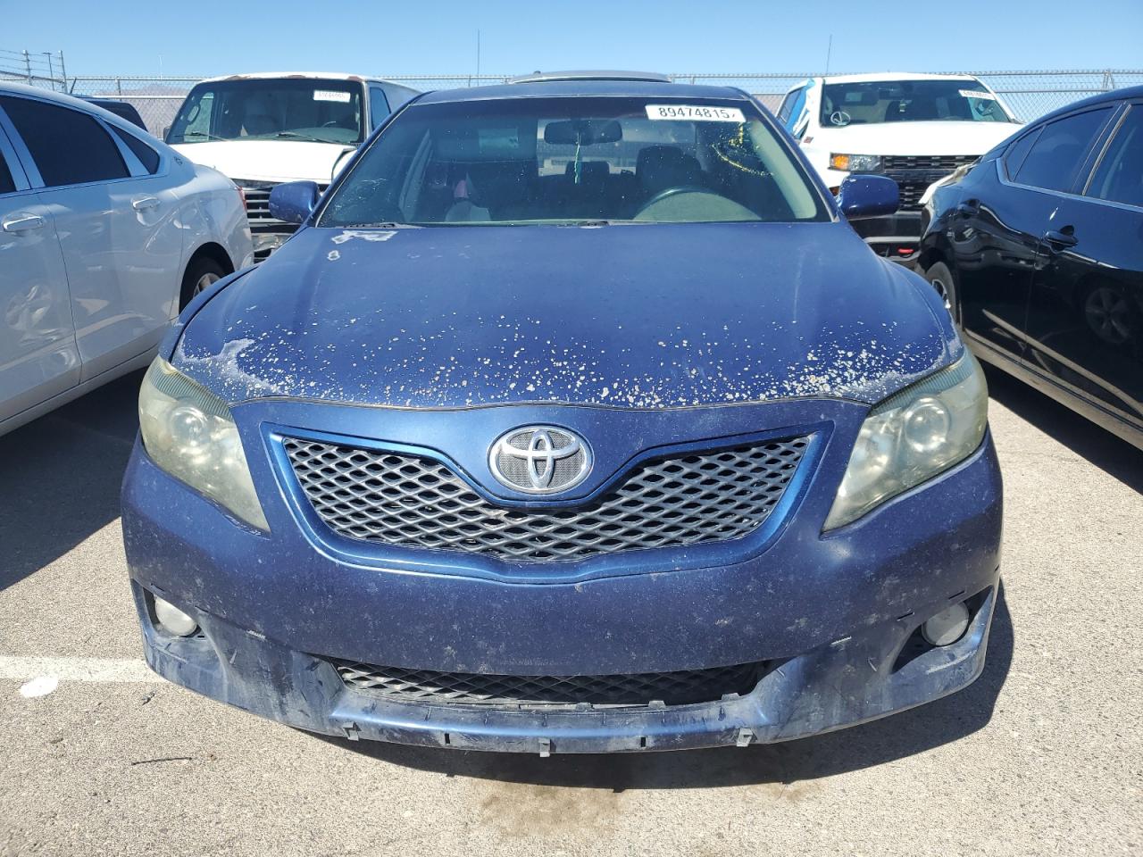 2011 TOYOTA CAMRY photo 13