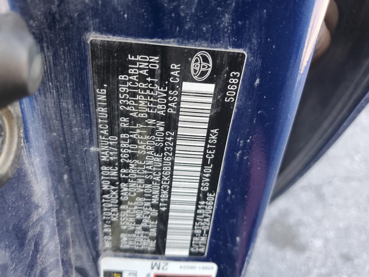 2011 TOYOTA CAMRY photo 34