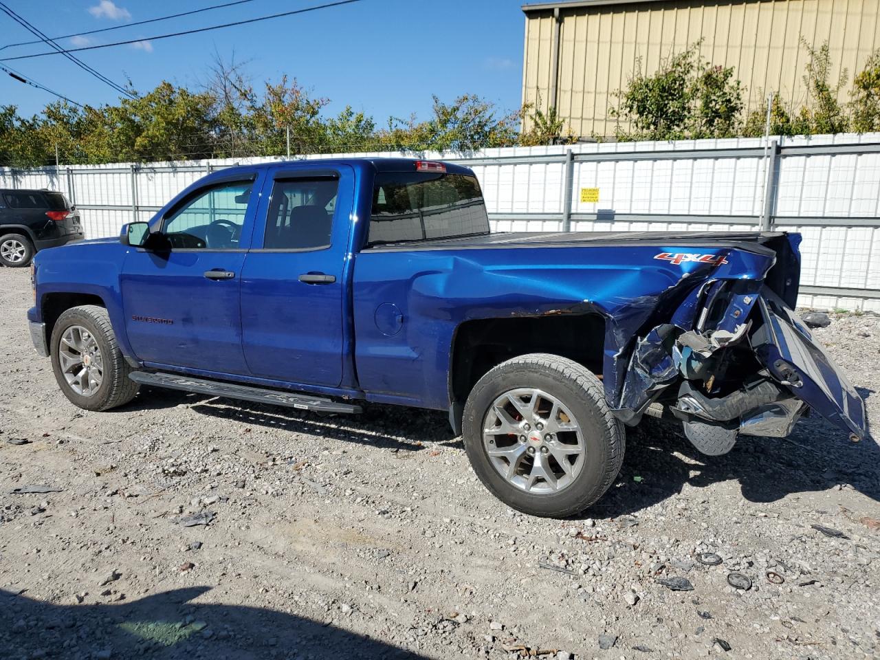 2014 CHEVROLET SILVERADO K1500 LT photo 3