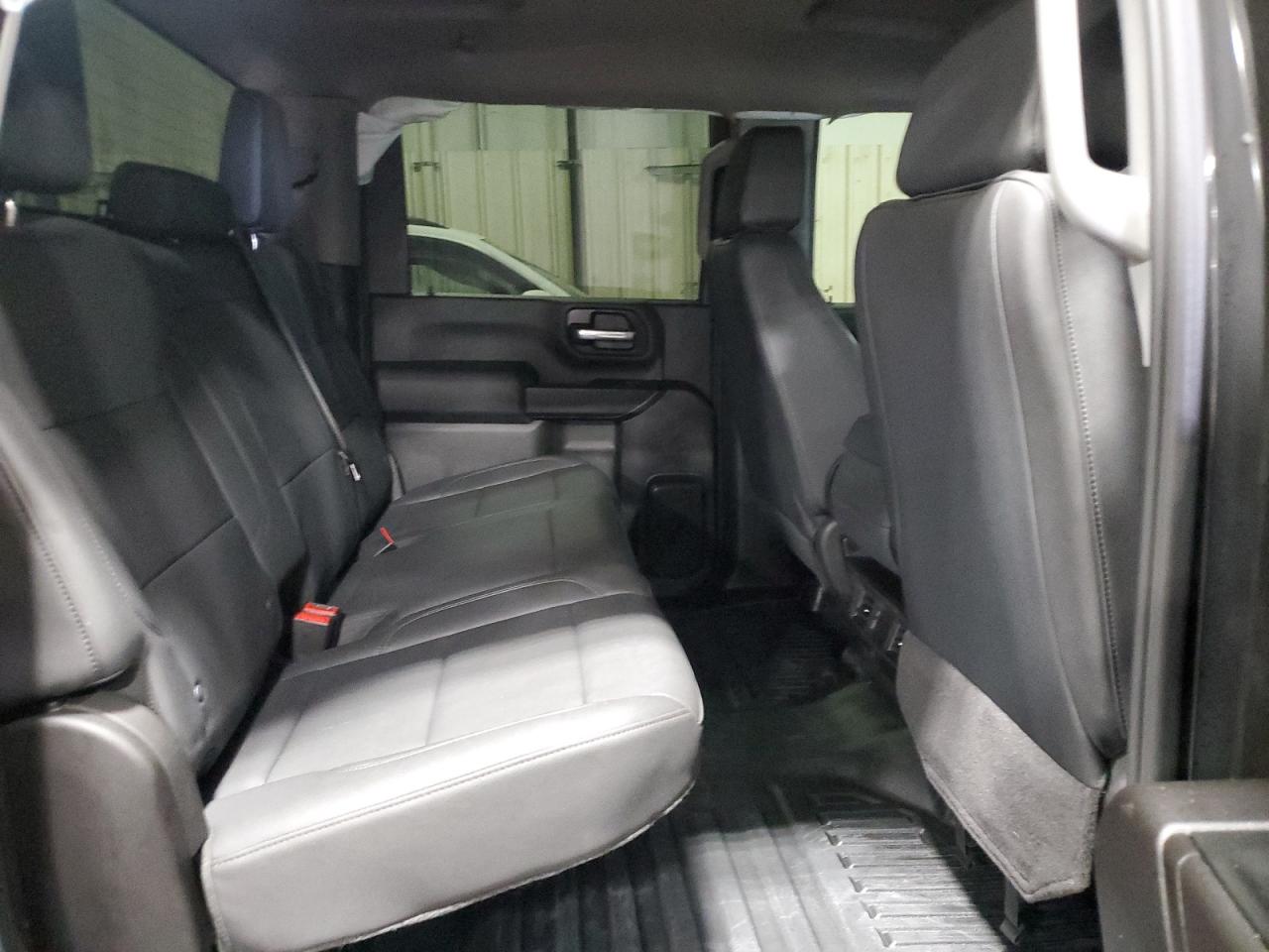 2025 GMC SIERRA K3500 photo 19