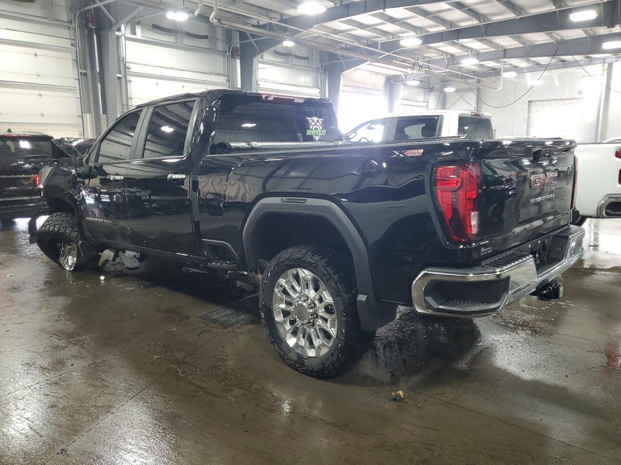 2025 GMC SIERRA K3500 photo 3