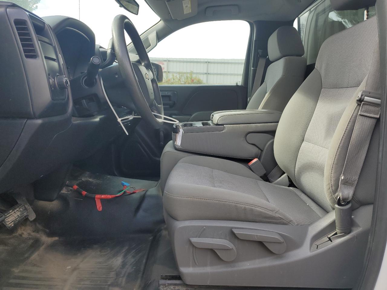 2015 CHEVROLET SILVERADO C1500 photo 7