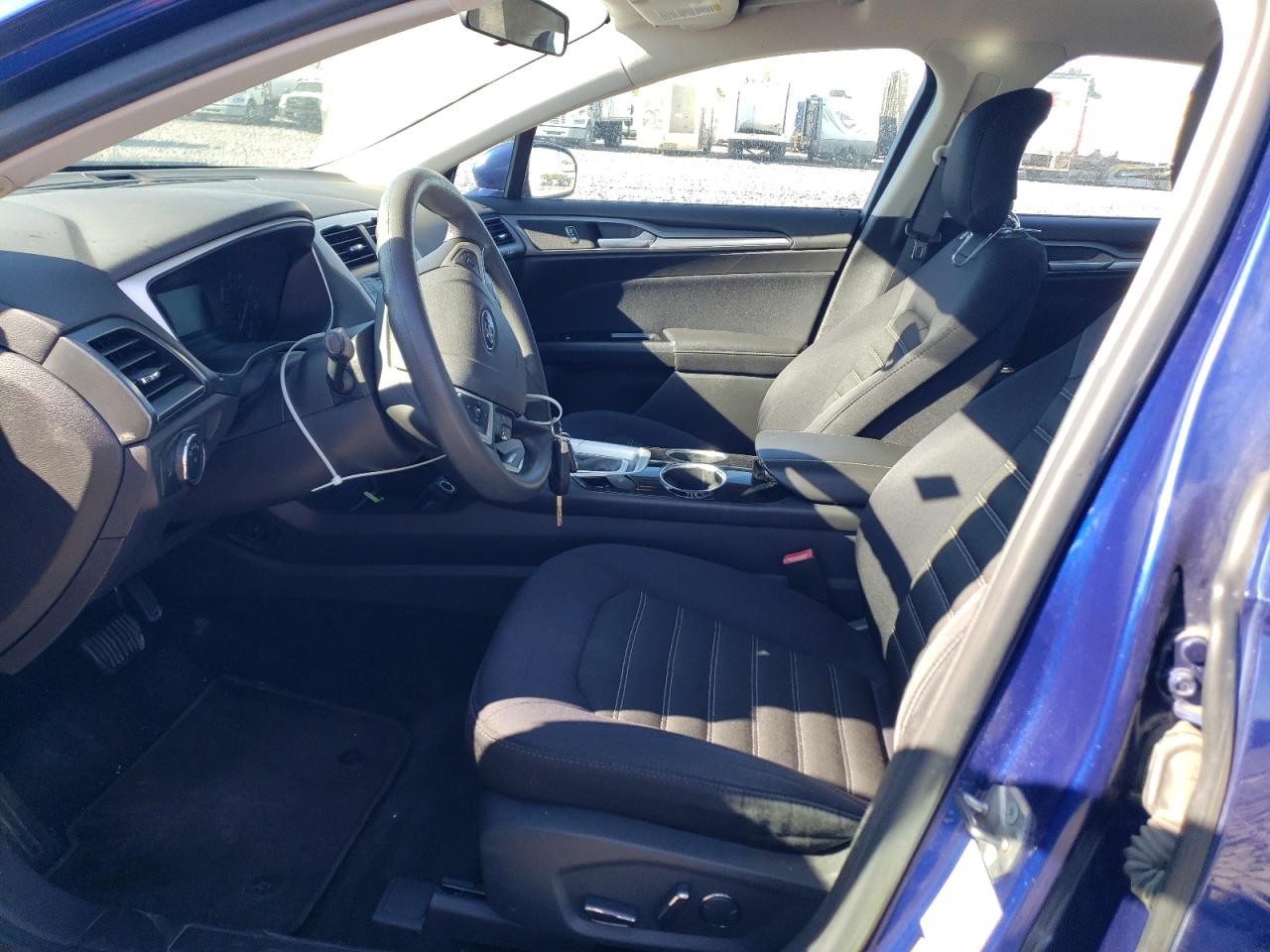 2013 FORD FUSION SE photo 19