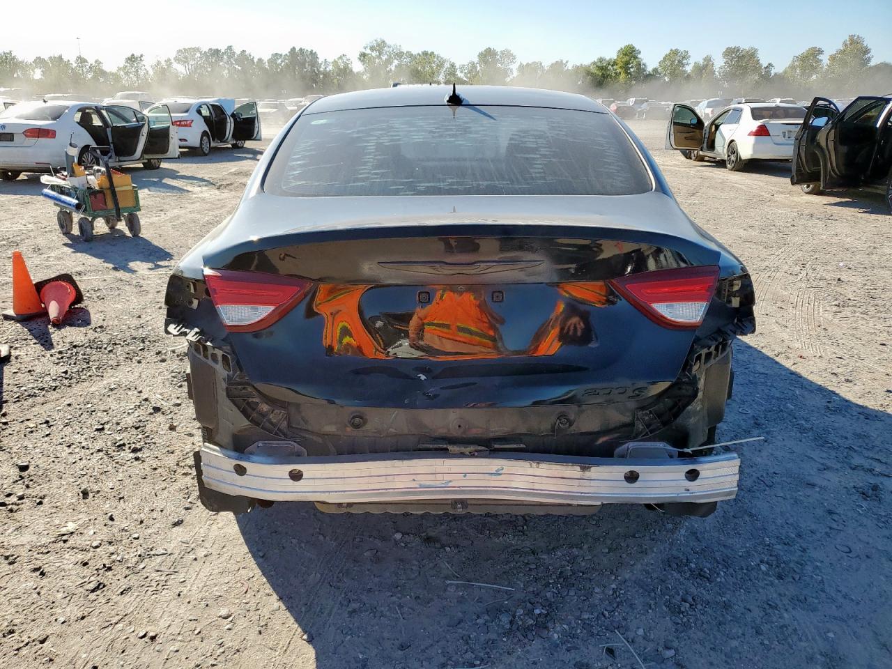 2015 CHRYSLER 200 S photo 11