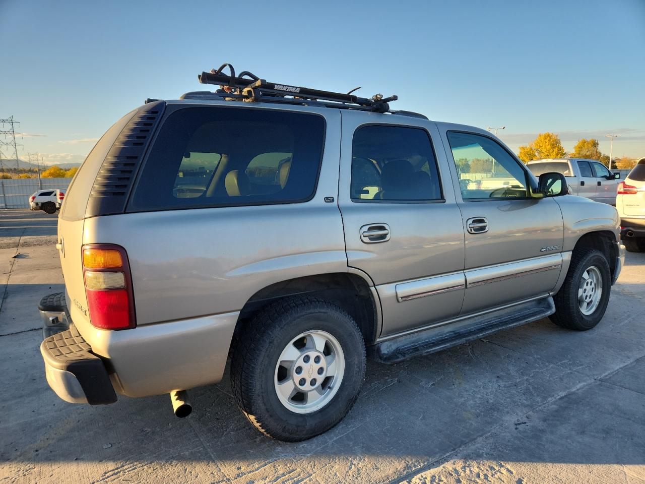 2000 CHEVROLET TAHOE photo 3