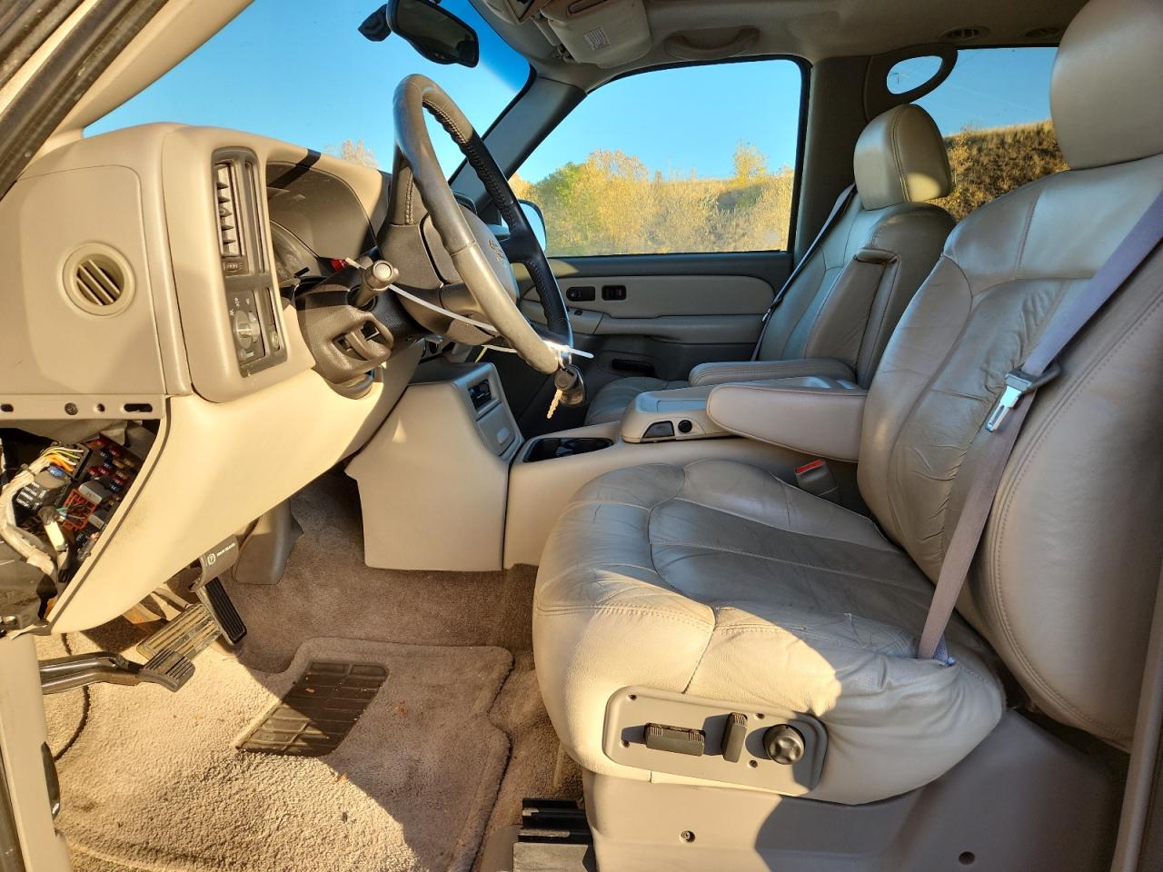 2000 CHEVROLET TAHOE photo 7
