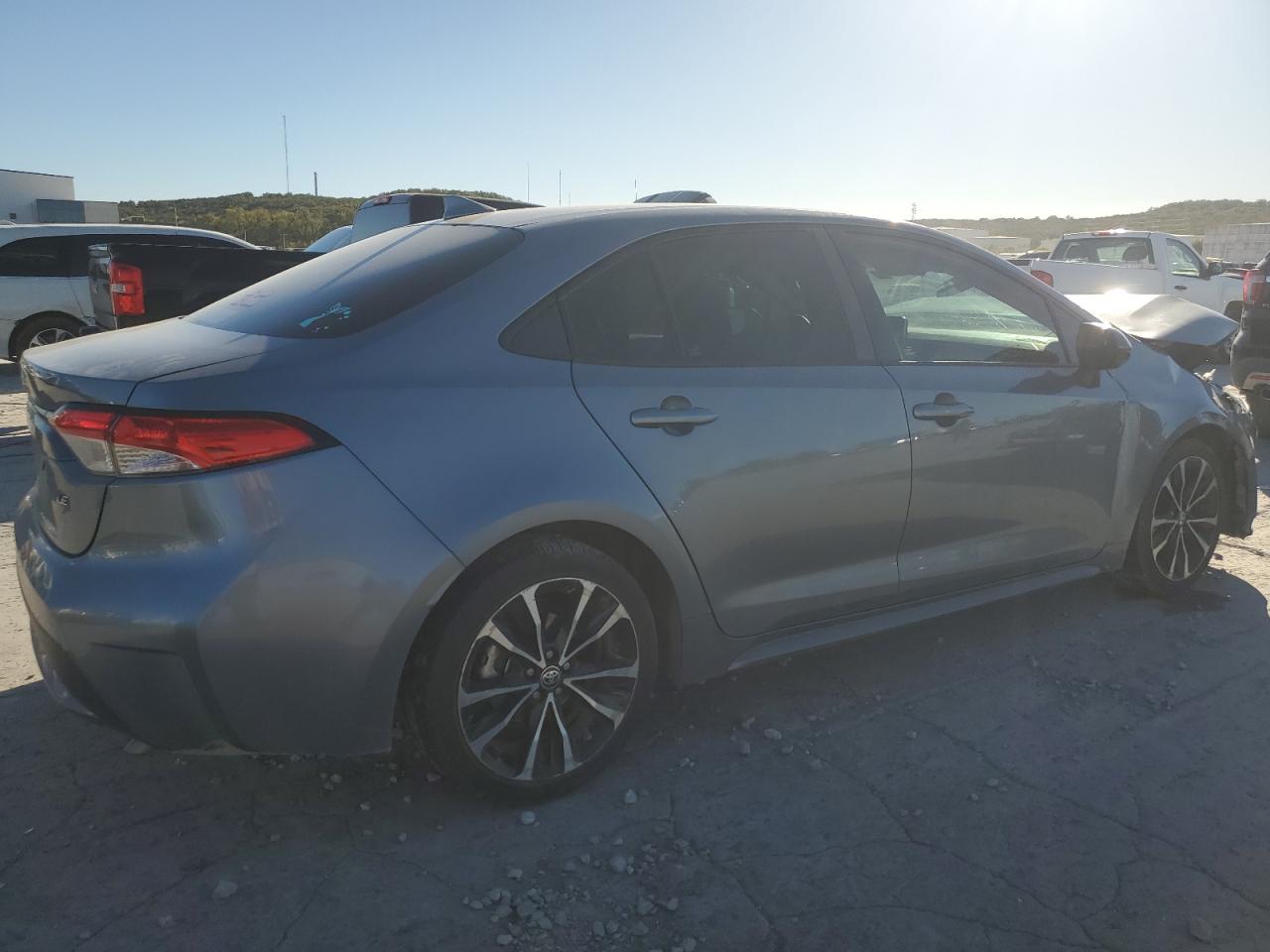 2020 TOYOTA COROLLA LE photo 5