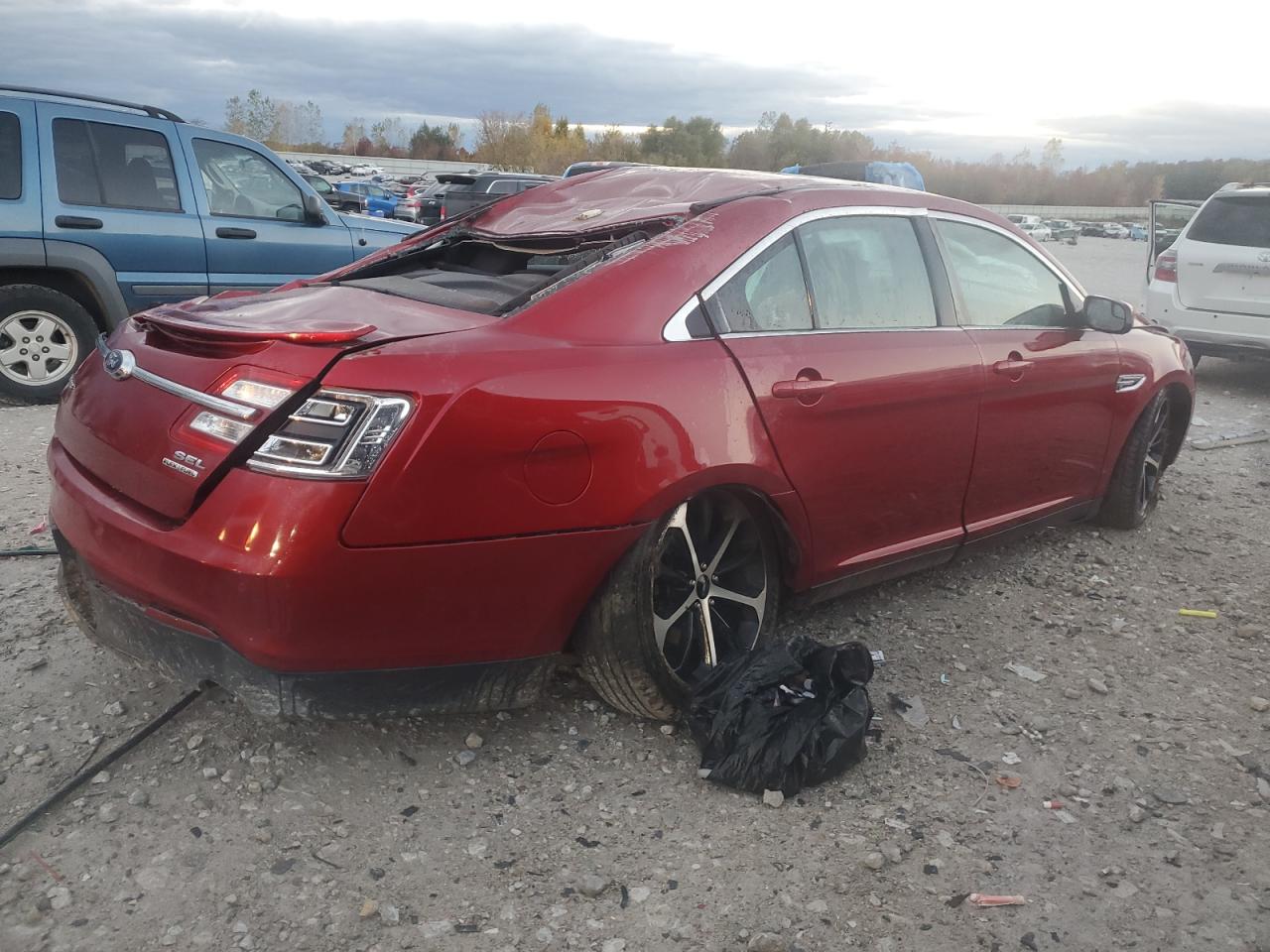 2014 FORD TAURUS SEL photo 3