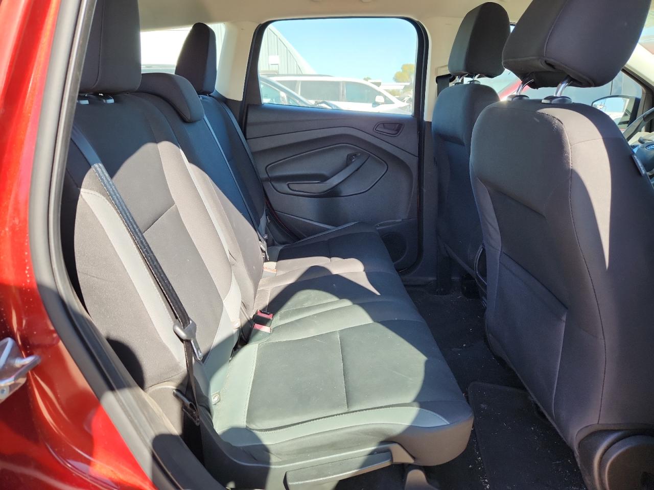 2015 FORD ESCAPE S photo 28
