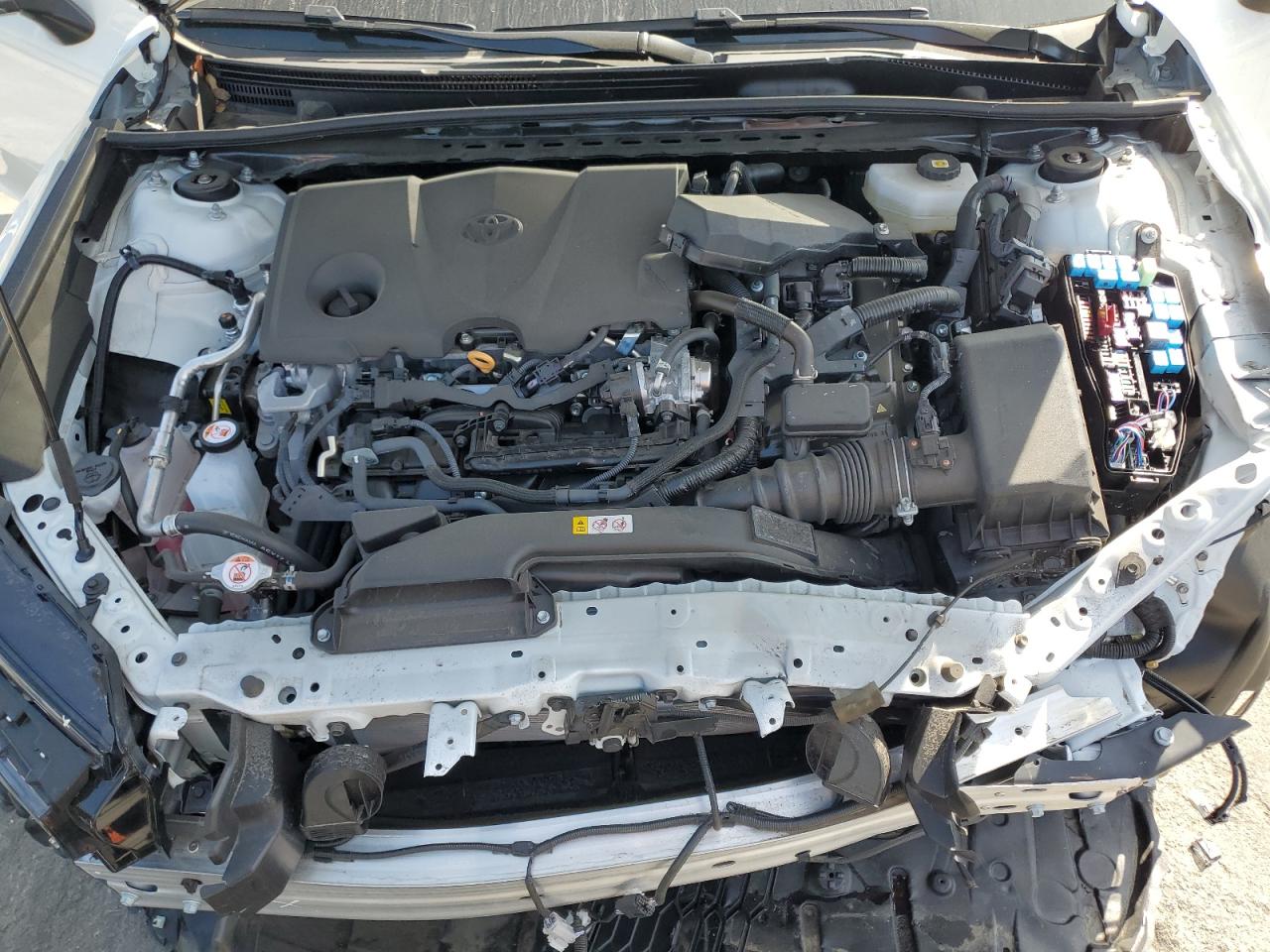 2025 TOYOTA CAMRY XSE photo 11