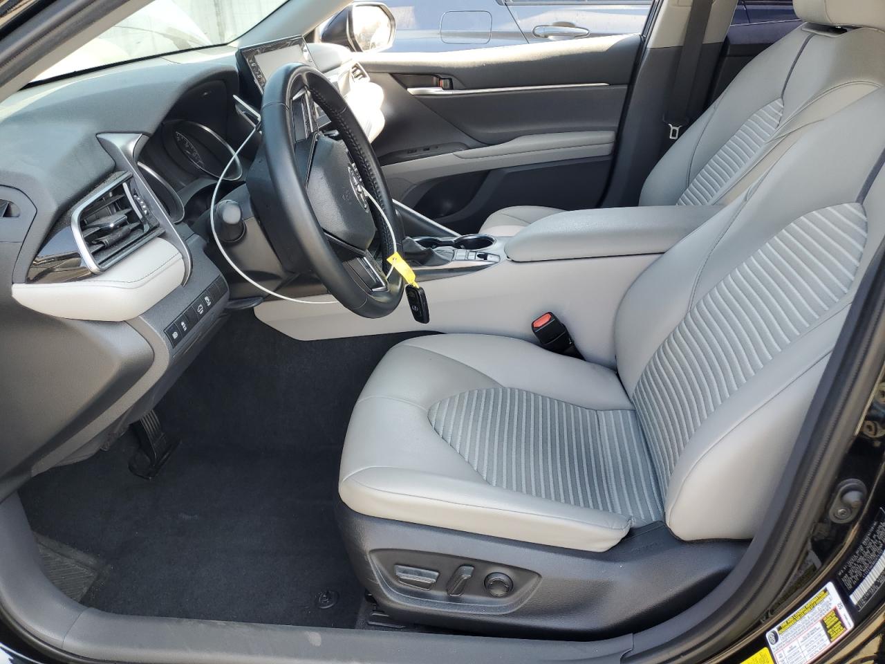 2024 TOYOTA CAMRY SE NIGHT SHADE photo 13