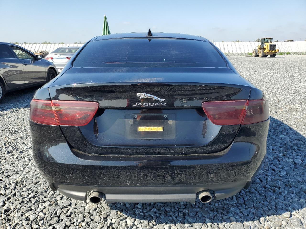 2017 JAGUAR XE photo 11