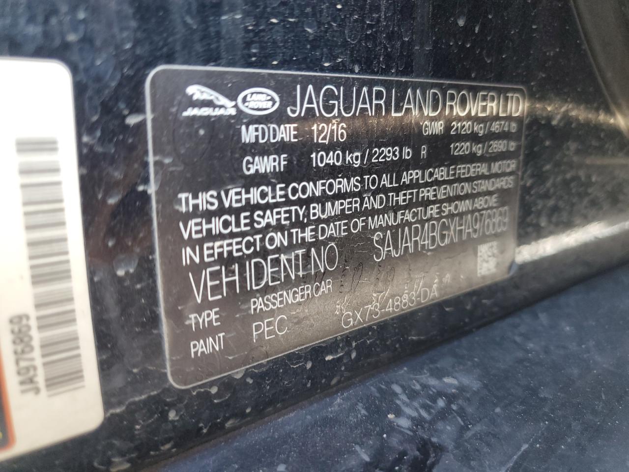 2017 JAGUAR XE photo 25