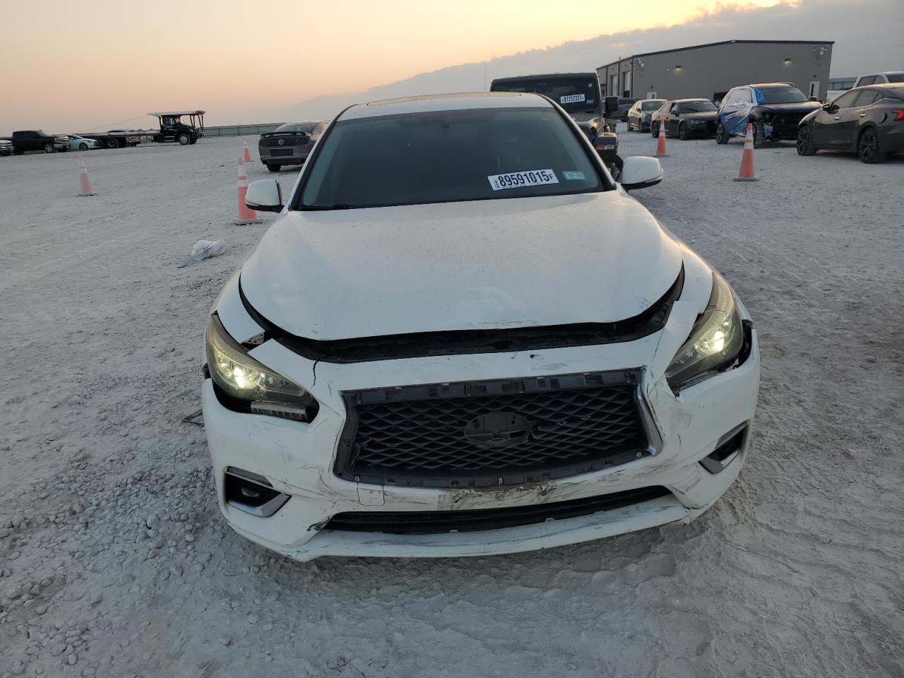 2018 INFINITI Q50 LUXE photo 9