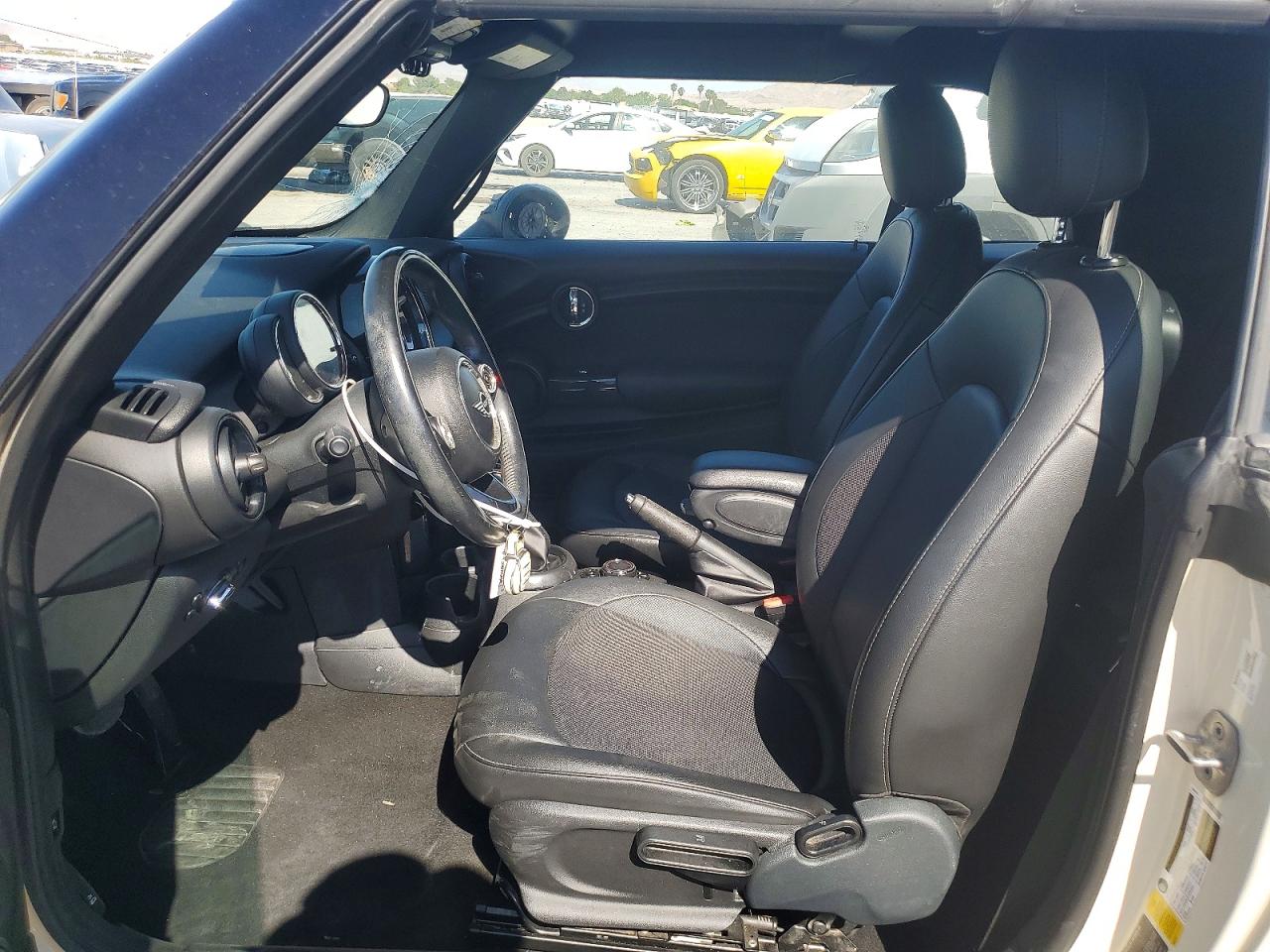 2019 MINI COOPER photo 7