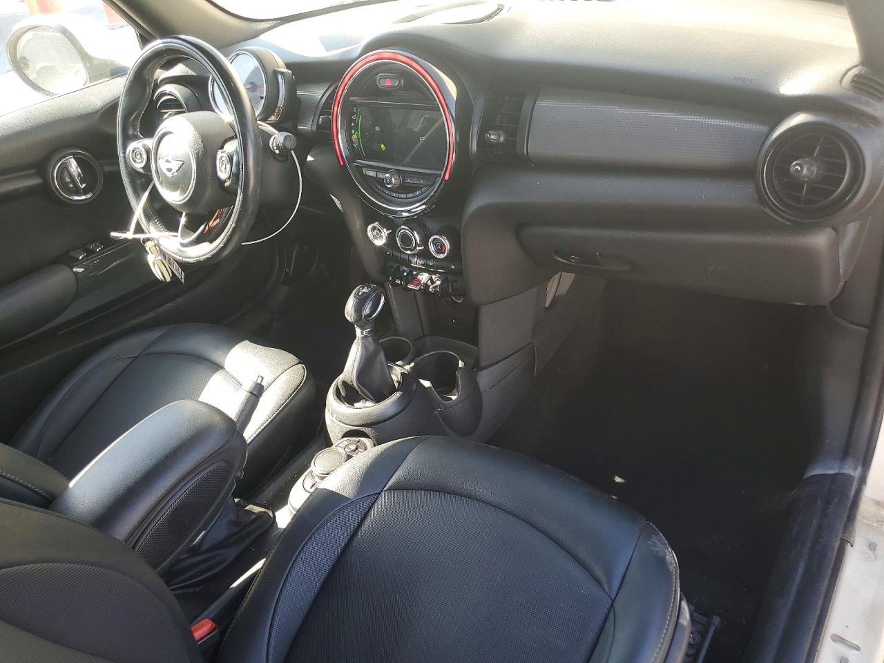 2019 MINI COOPER photo 8