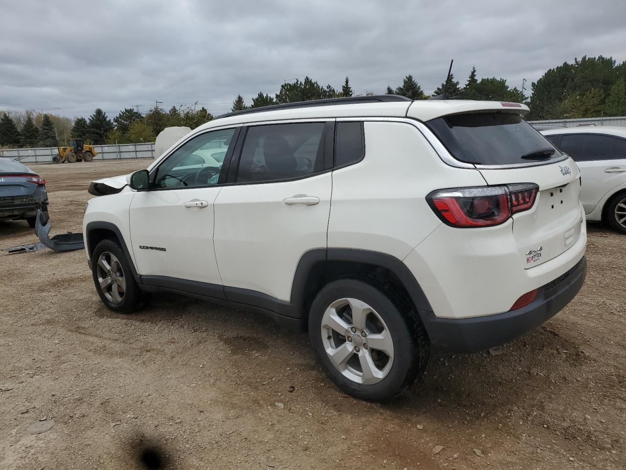 2019 JEEP COMPASS LATITUDE photo 3