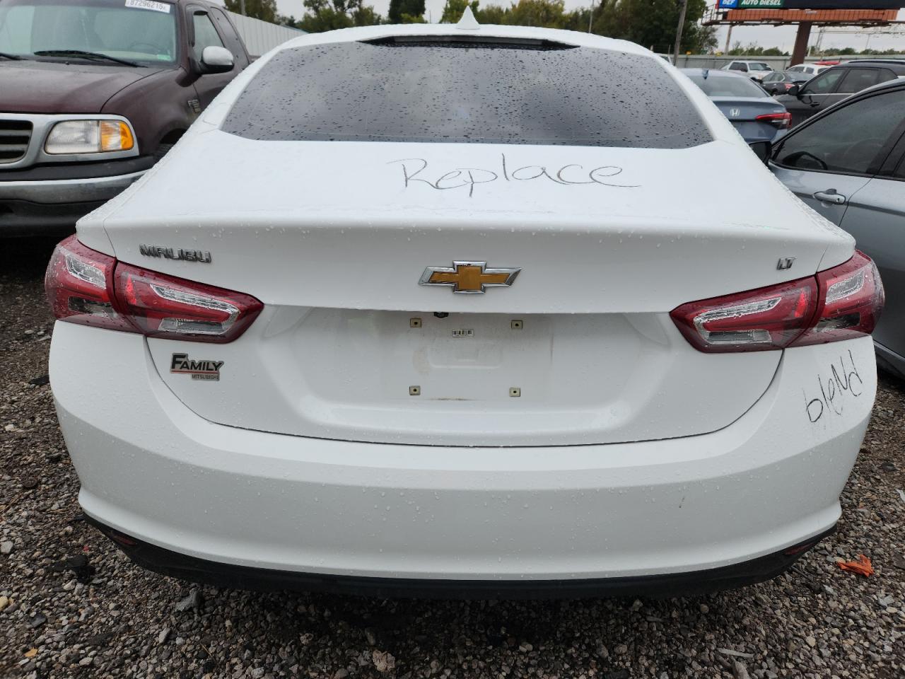 2022 CHEVROLET MALIBU LT photo 6