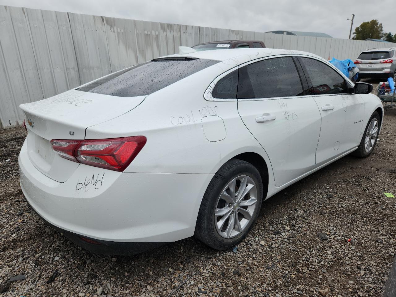 2022 CHEVROLET MALIBU LT photo 3