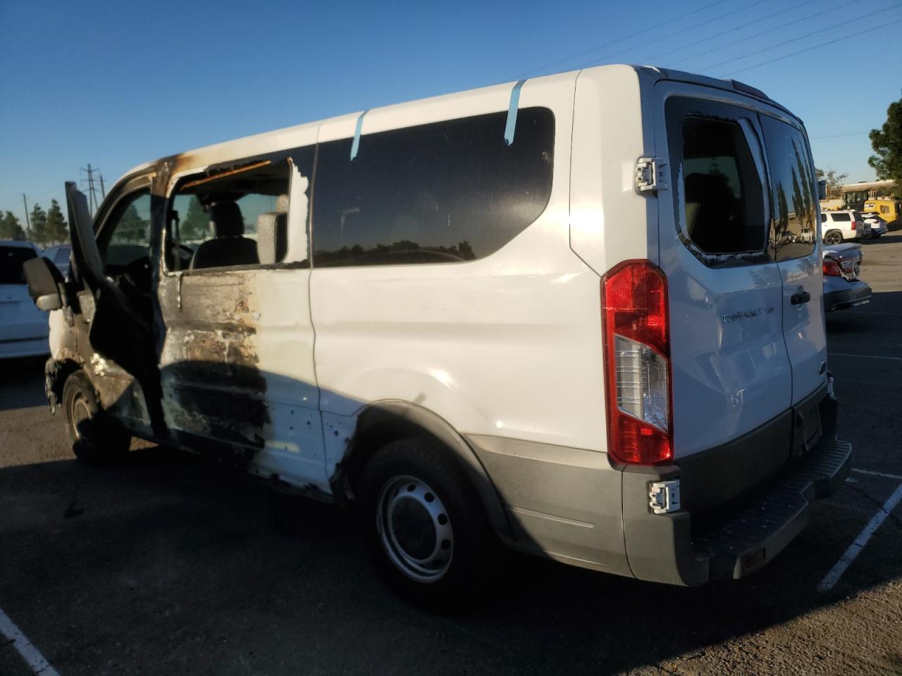 2018 FORD TRANSIT T-150 photo 4