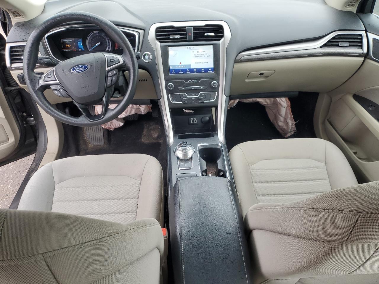 2020 FORD FUSION SE photo 8