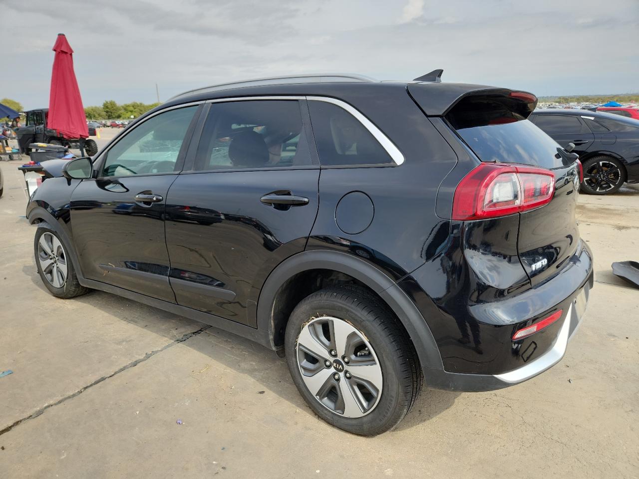 2019 KIA NIRO LX photo 2