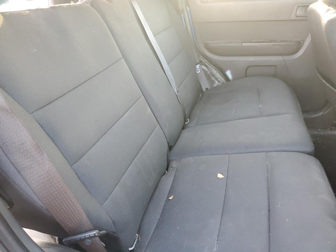 2012 FORD ESCAPE XLT photo 21