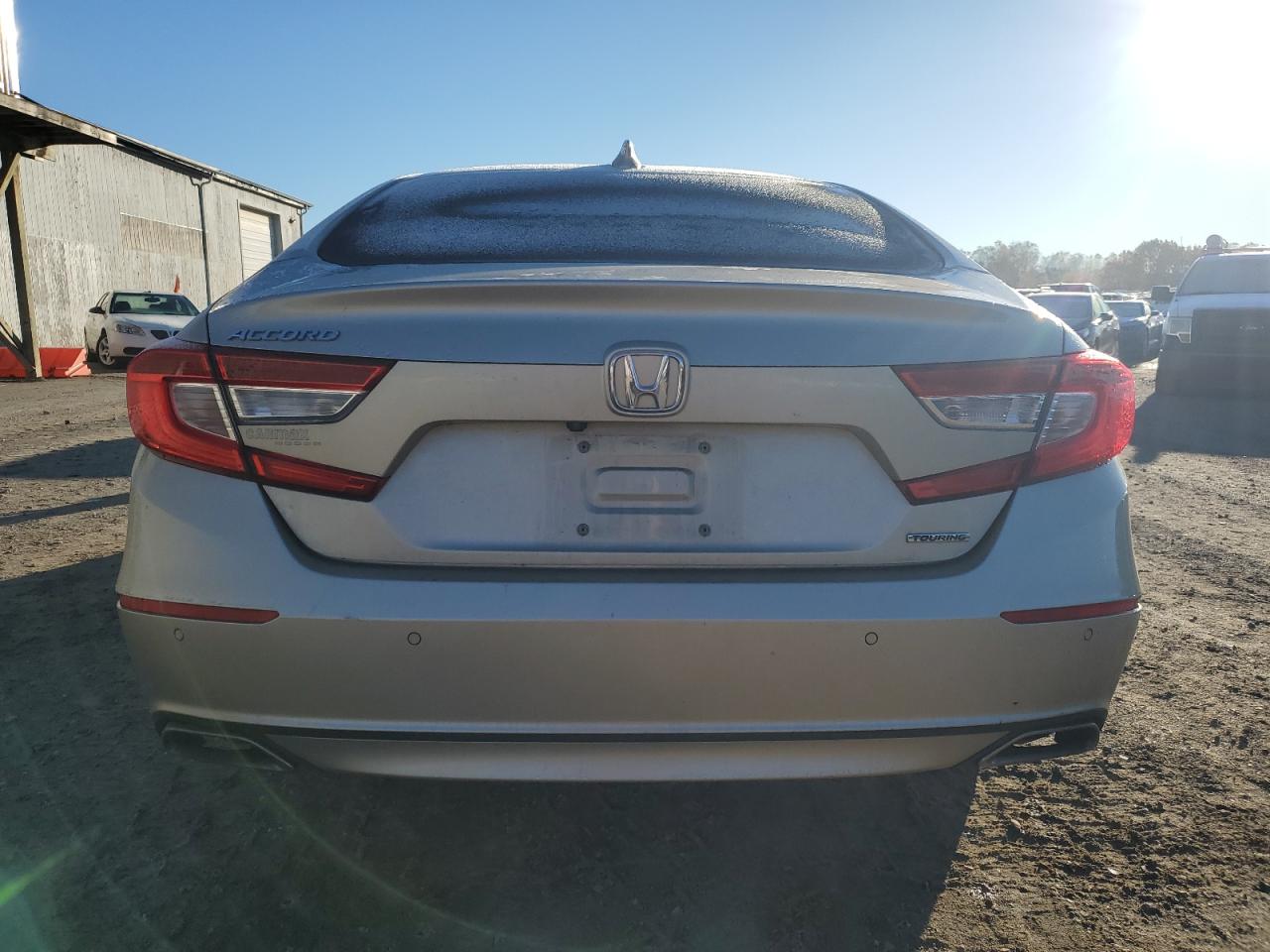 2018 HONDA ACCORD TOURING photo 16