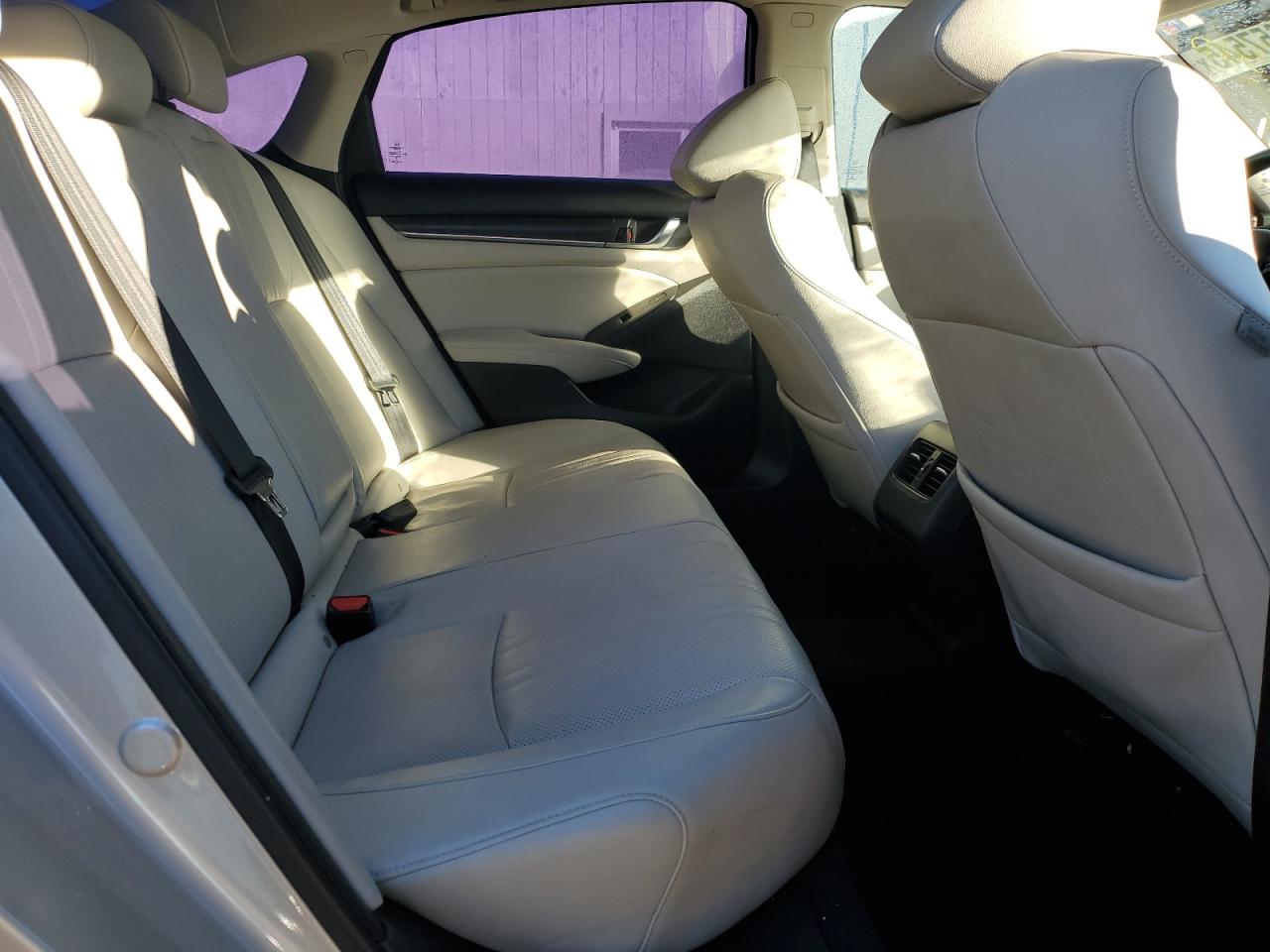 2018 HONDA ACCORD TOURING photo 28