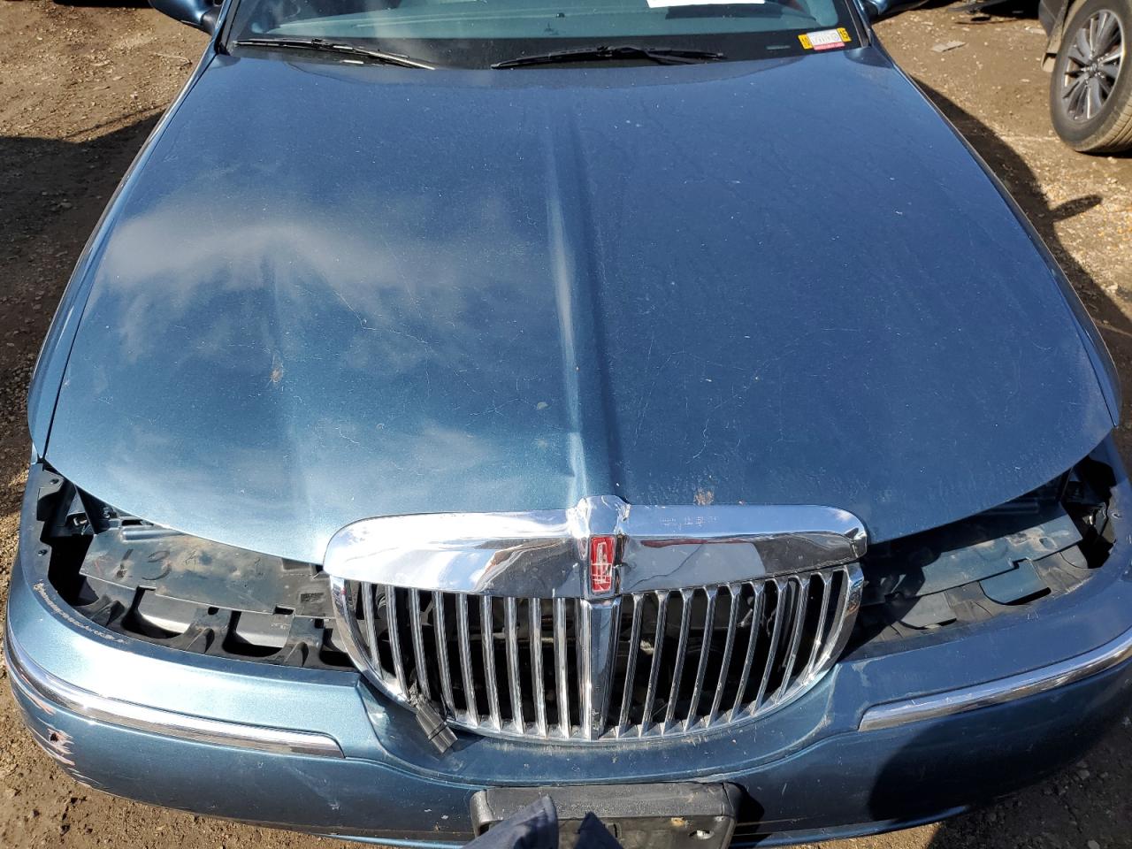 2001 LINCOLN TOWN CAR SIGNATURE photo 21
