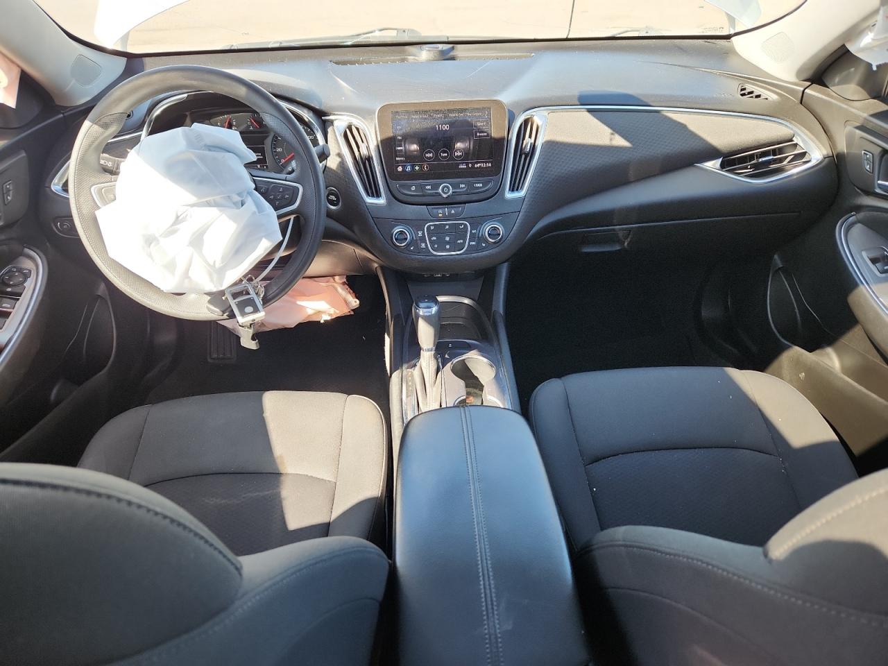 2020 CHEVROLET MALIBU LT photo 8
