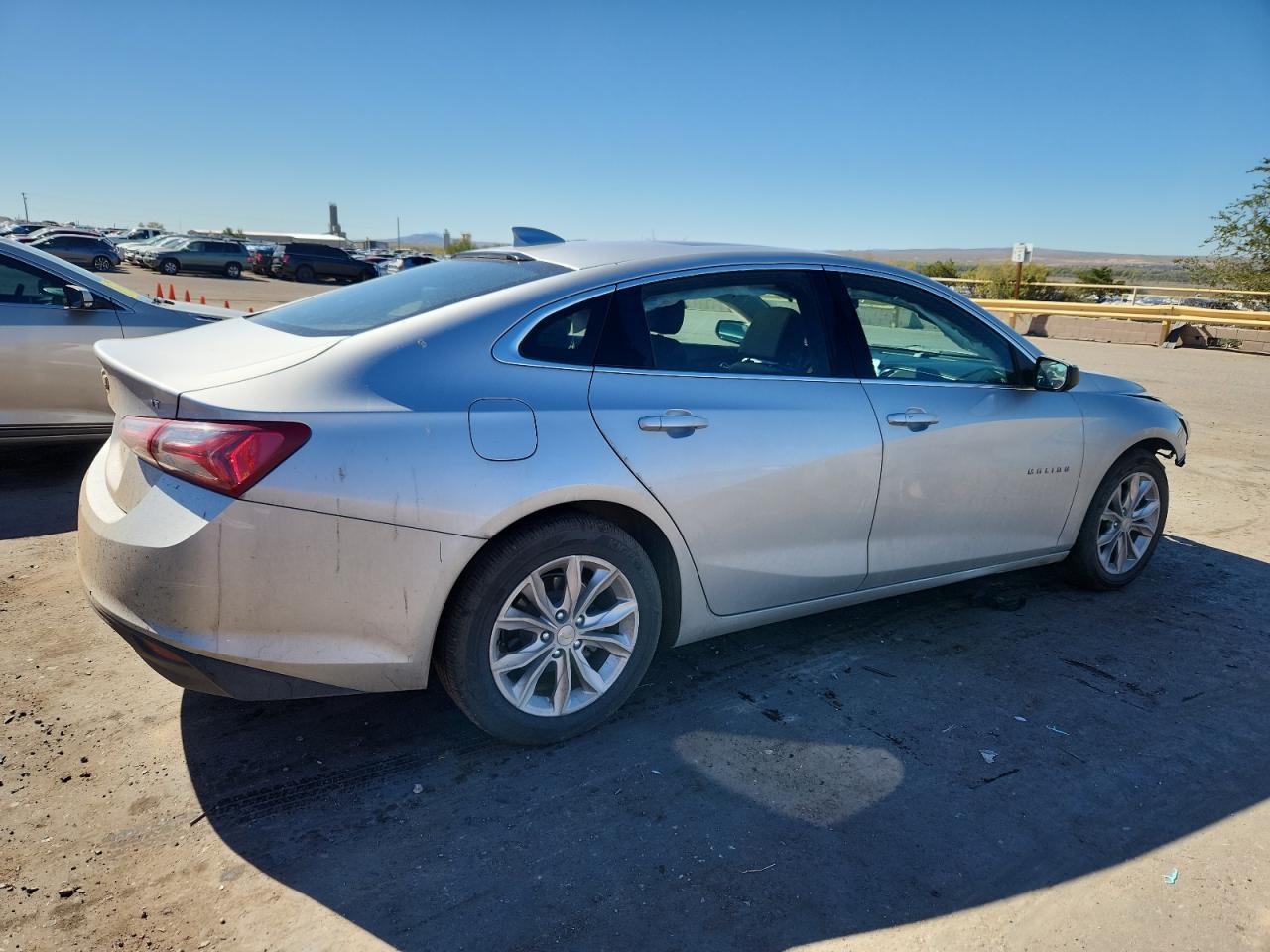 2020 CHEVROLET MALIBU LT photo 3
